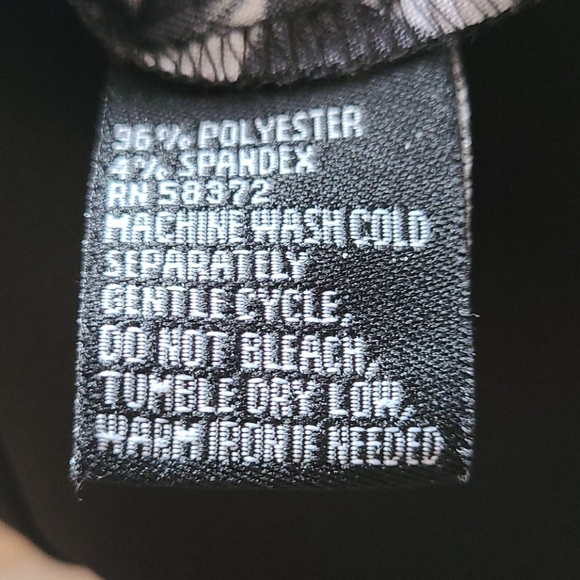 Dress - Picture 6 of 6